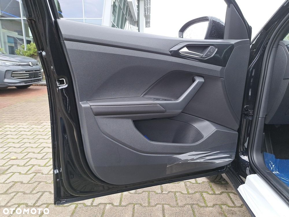 Volkswagen T-Cross - 11