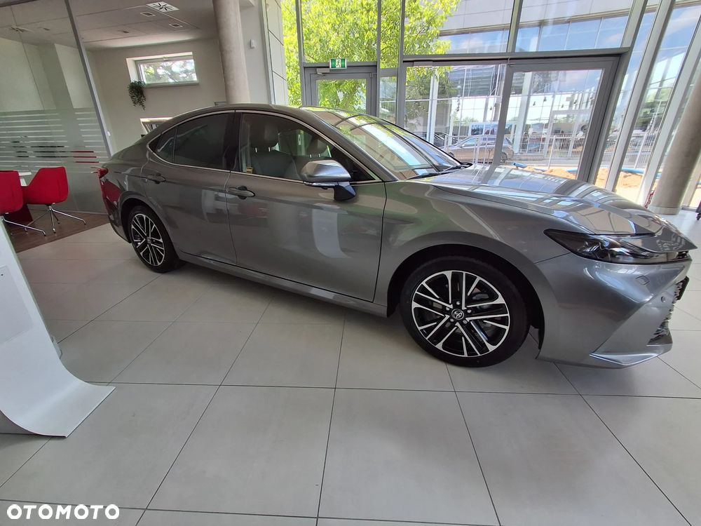 Toyota Camry 2.5 Hybrid Dynamic Force Executive e-CVT - 9