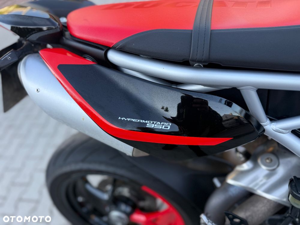 Ducati Hypermotard - 11