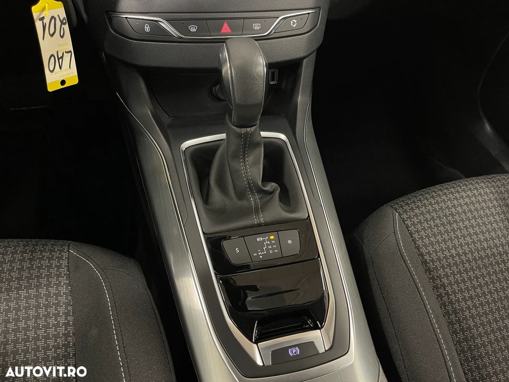 Peugeot 308 SW BlueHDi 130 EAT8 Allure - 21
