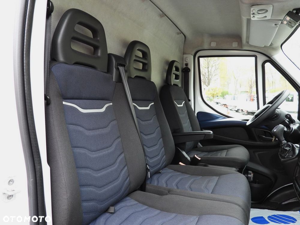 Iveco DAILY 35S14 FURGON CHŁODNIA  0*C ZASILANIE 230V TEMPOMAT AUTOMAT HI-MATIC KLIMATYZACJA  140KM - 40