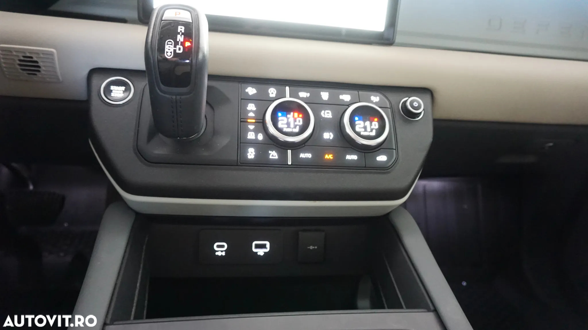 Land Rover Defender 110 2.0P 300 S - 20