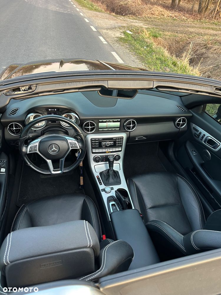 Mercedes-Benz SLK 250 CGI - 13