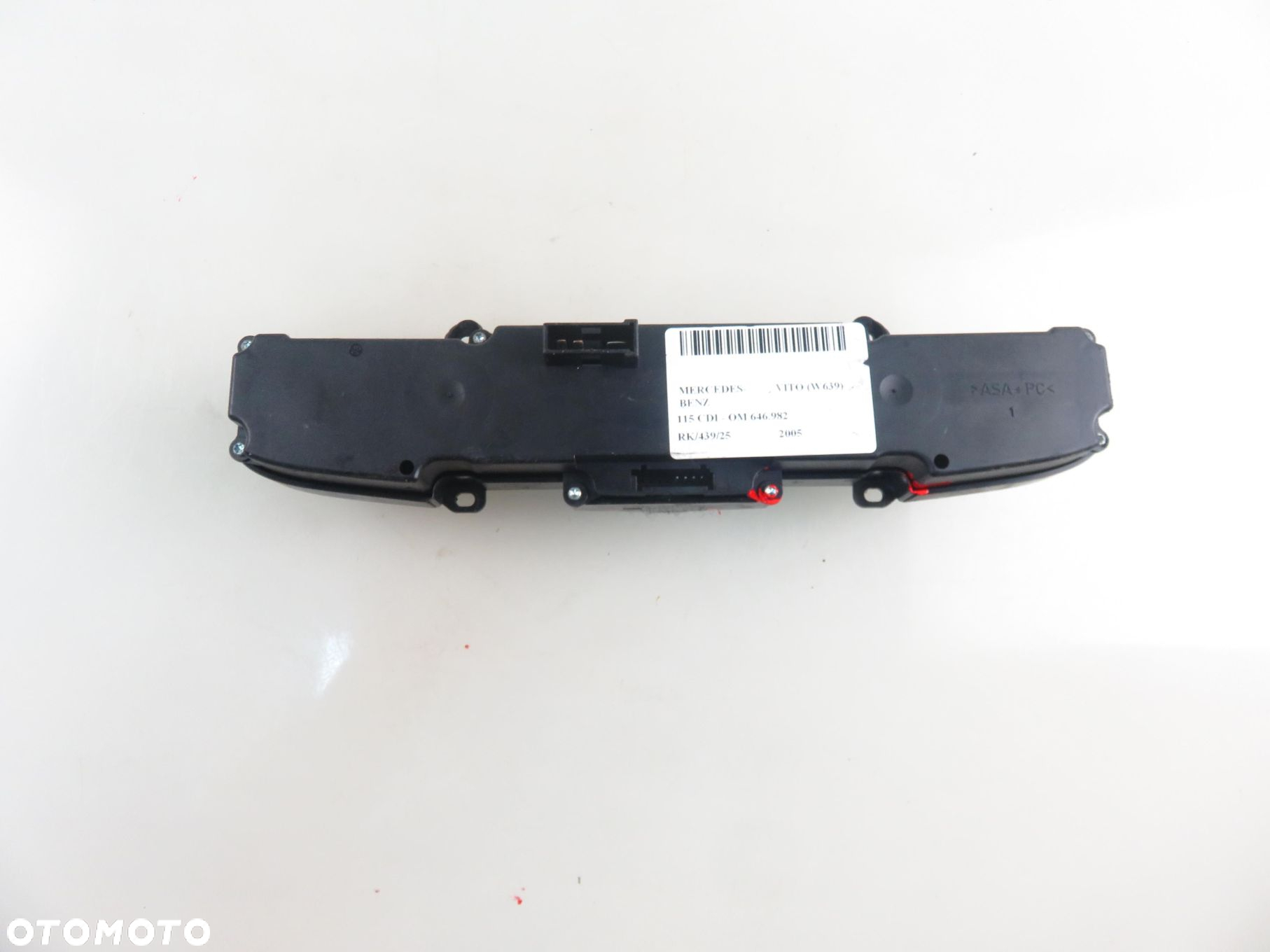 WŁĄCZNIK AWARYJNYCH MERCEDES-BENZ VITO (W639) 6395450407 - 7