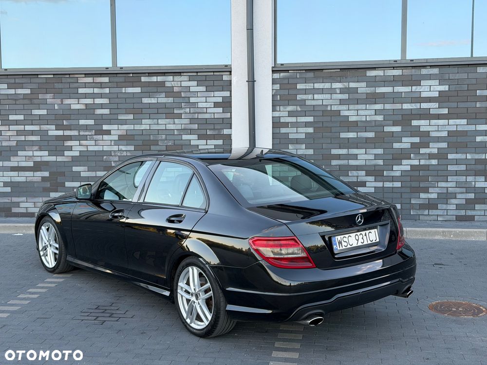 Mercedes-Benz Klasa C 320 CDI DPF 7G-TRONIC Avantgarde - 2