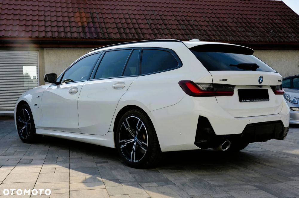 BMW Seria 3 330e xDrive M Sport sport - 12