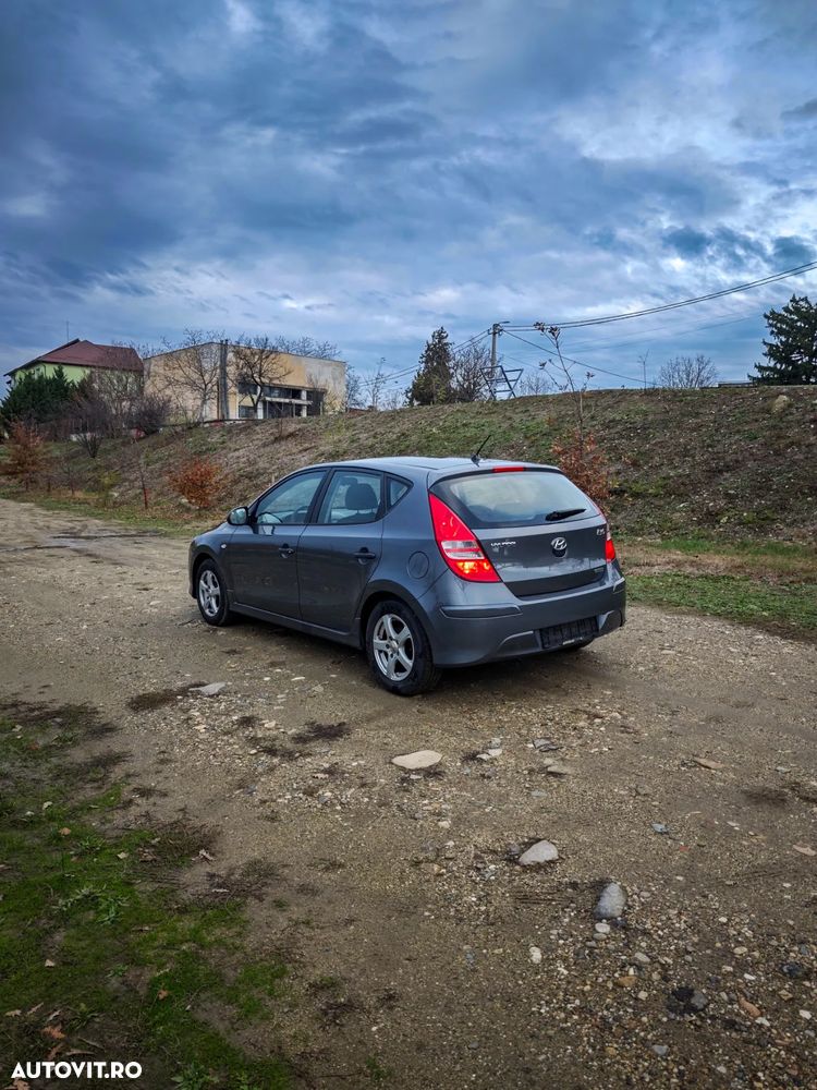 Hyundai i30 1.6 CRDI Classic - 13