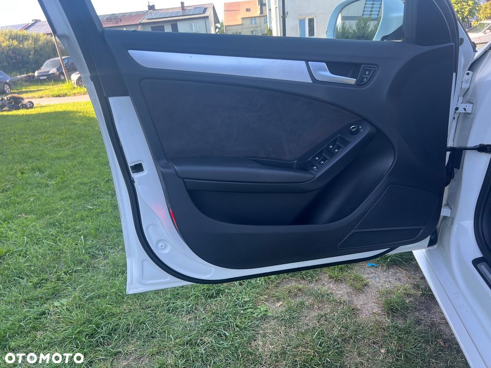 Audi A4 Avant 2.0 TFSI Ambition - 25