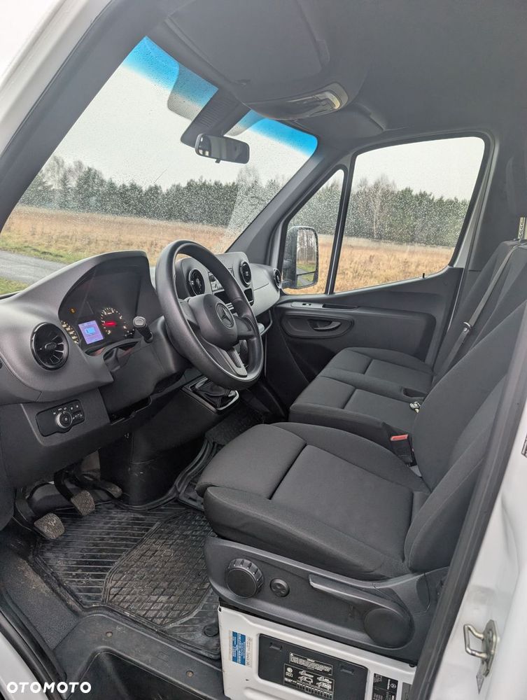Mercedes-Benz SPRINTER - 7