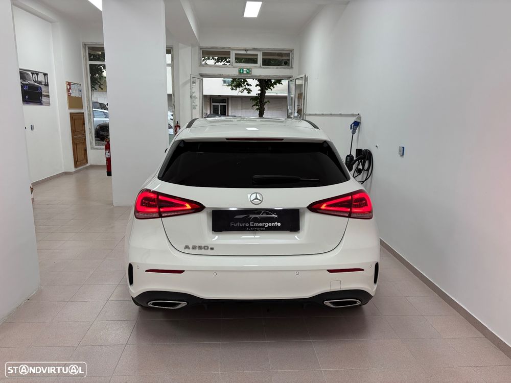 Mercedes-Benz A 250 e AMG Line - 6
