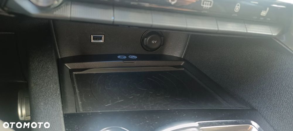 Peugeot 3008 1.6 PureTech GT S&S EAT8 - 29