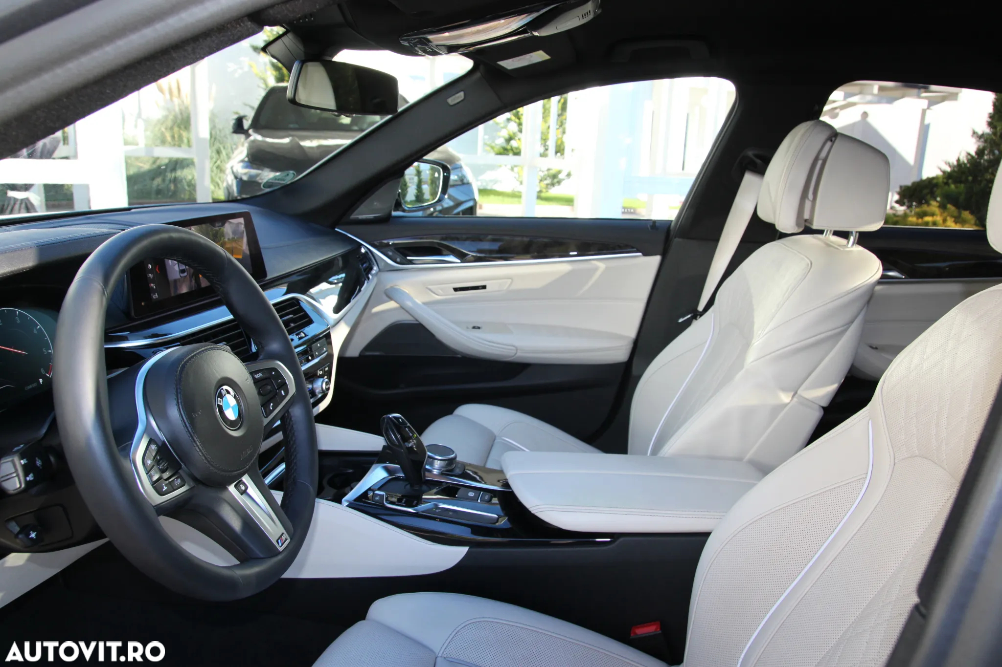 BMW Seria 5 540d xDrive AT - 34