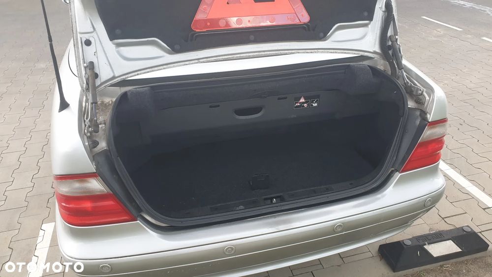 Mercedes-Benz CLK - 9