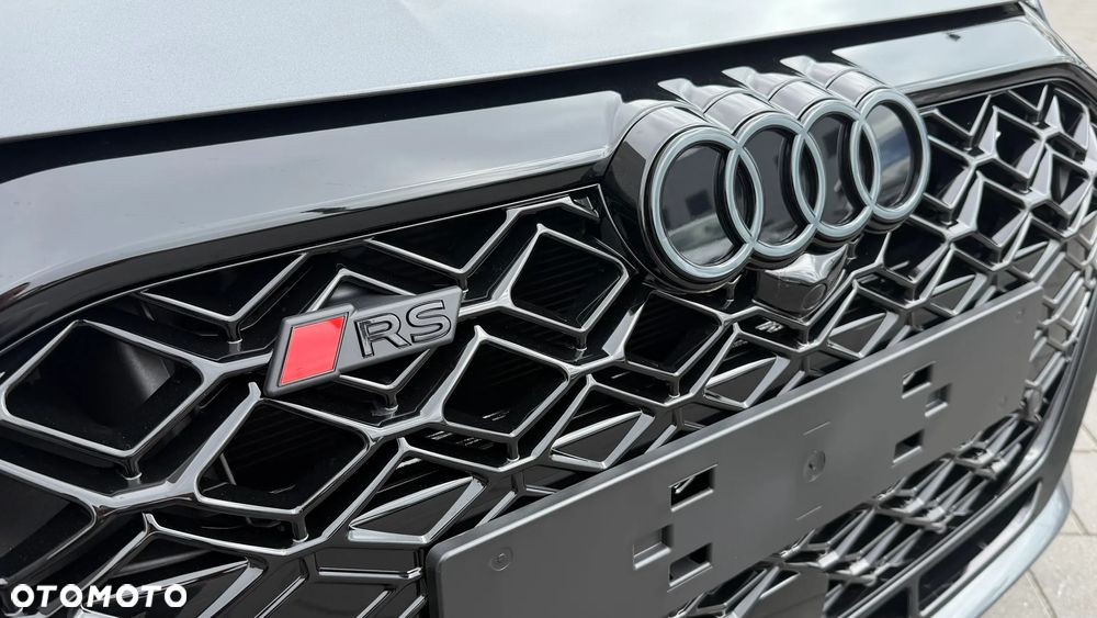 Audi RS3 Limousine - 6