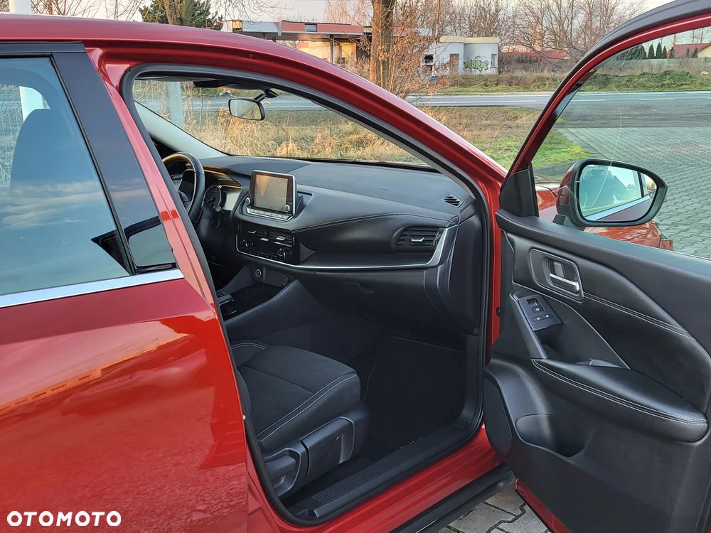 Nissan Qashqai 1.3 DIG-T MHEV N-Connecta Xtronic - 6