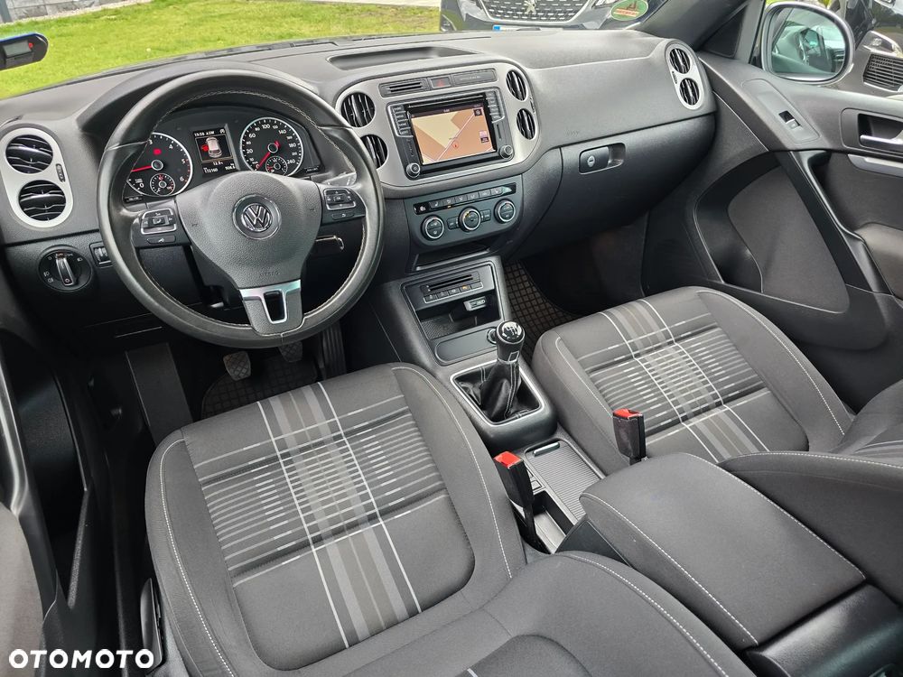Volkswagen Tiguan 2.0 TDI SCR BlueMotion Technology Lounge Sport & Style - 27