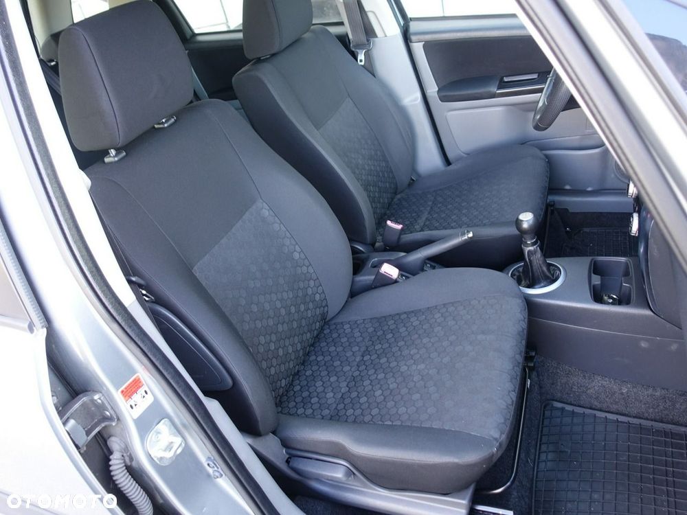Suzuki SX4 1.6 VVT 4x4 Comfort - 19