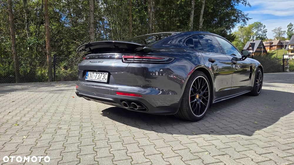 Porsche Panamera - 3