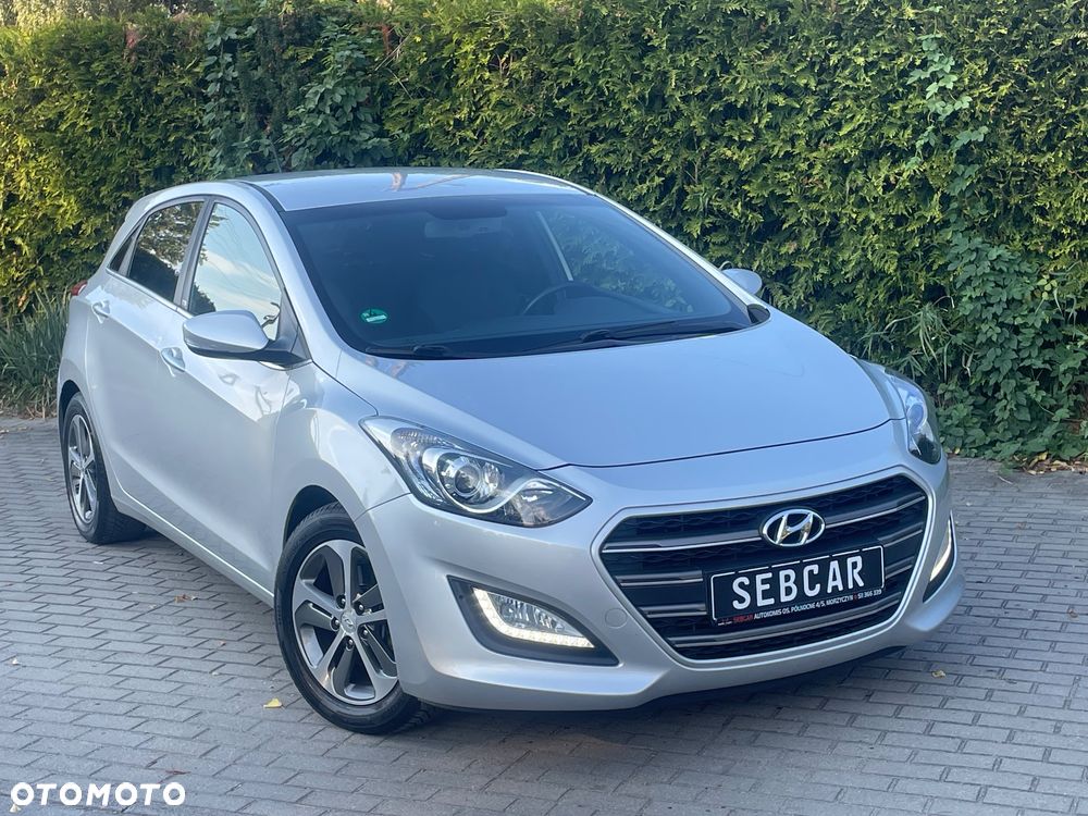 Hyundai i30 1.4 Passion - 13