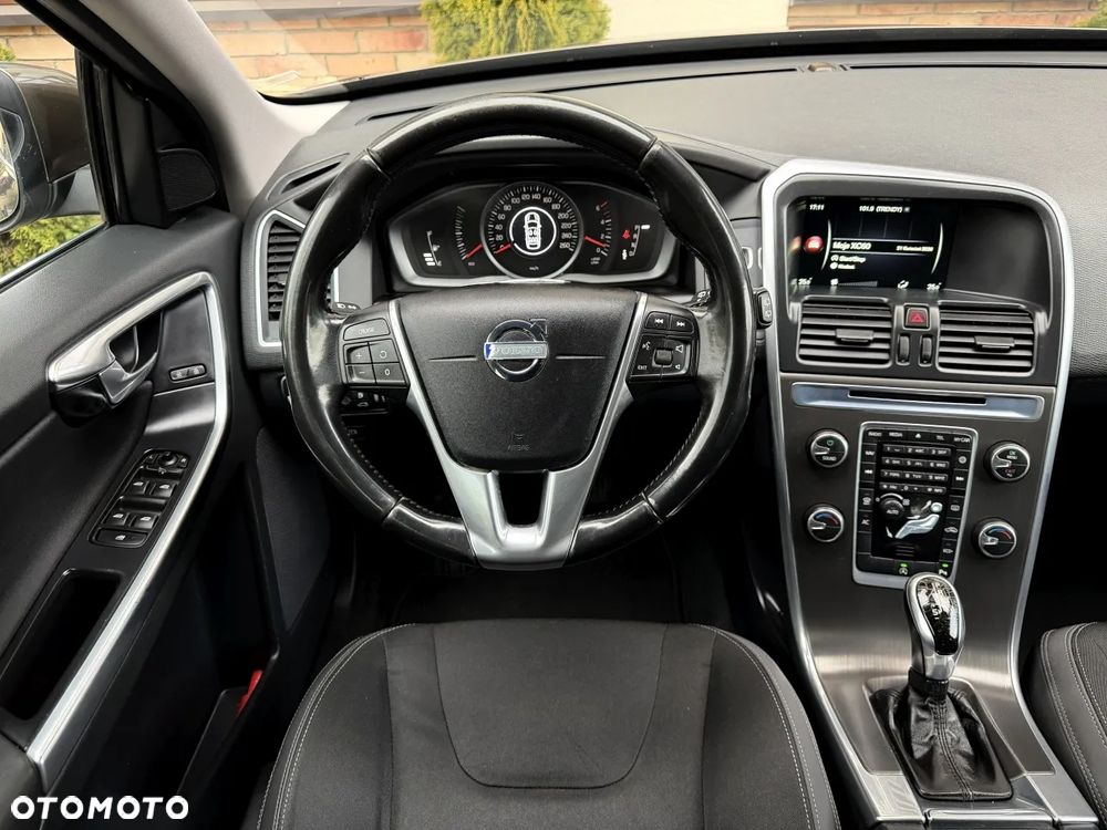 Volvo XC 60 D4 Drive-E Momentum - 28