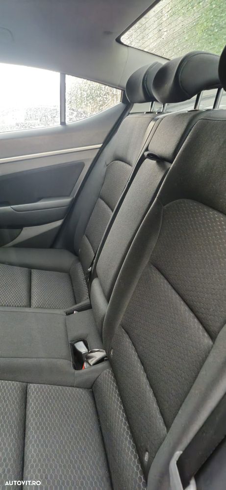 Hyundai Elantra 1.6 MPi Highway - 15