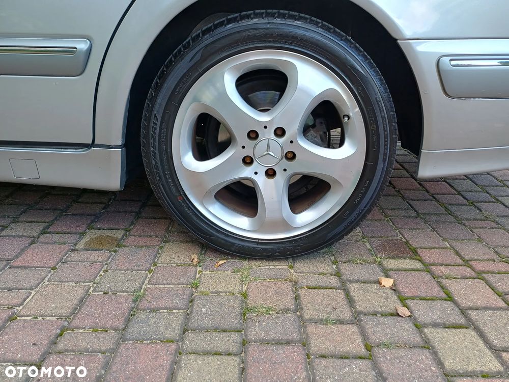 Mercedes-Benz Klasa E - 13