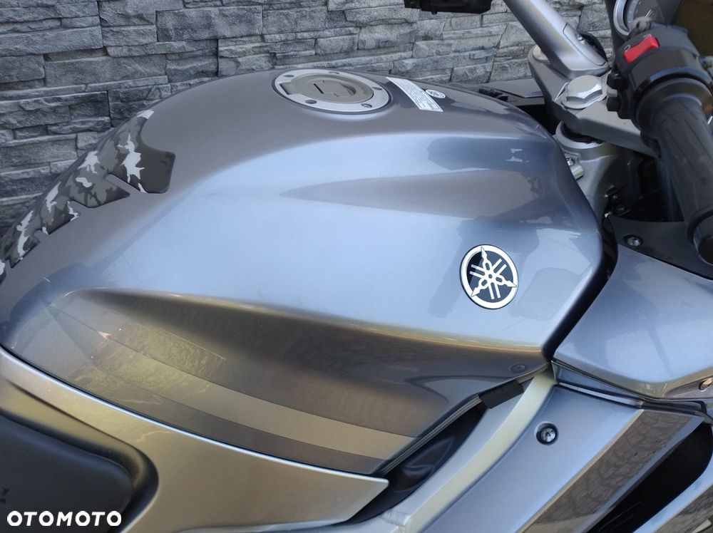 Yamaha FJR - 15