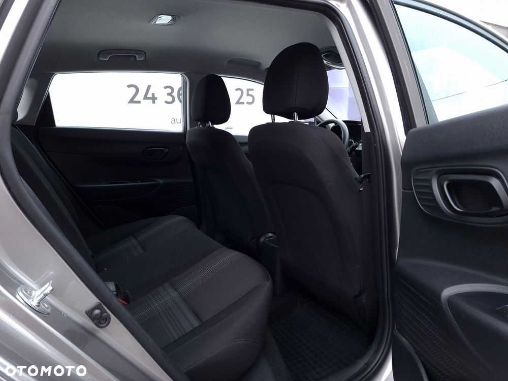 Hyundai i20 - 14
