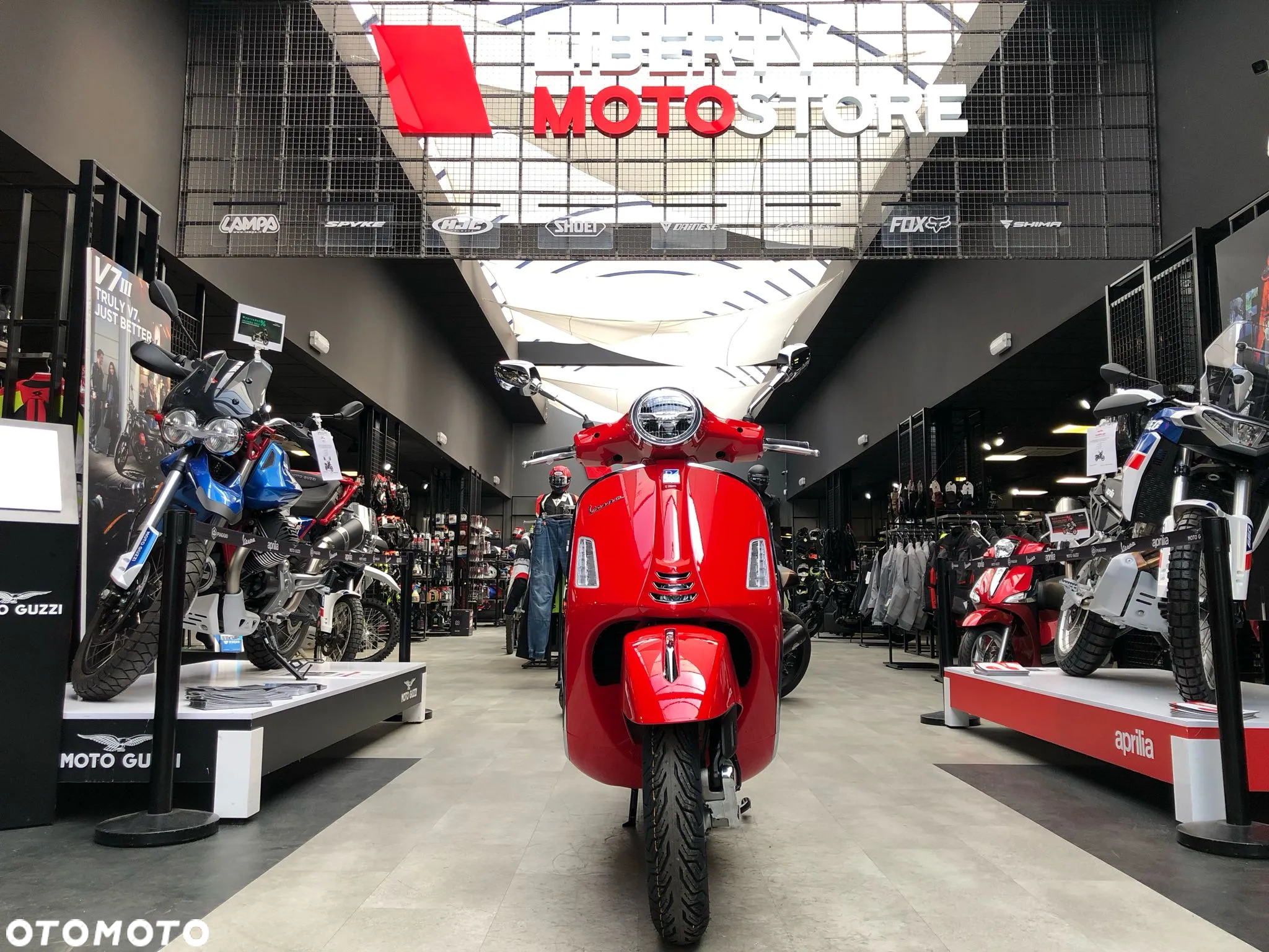 Vespa GTS - 8