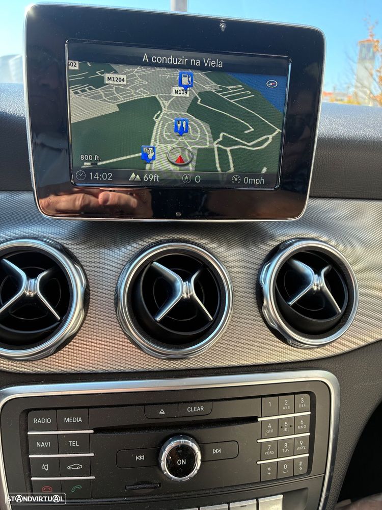 Mercedes-Benz GLA 180 d Urban - 1