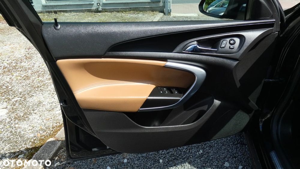 Opel Insignia 1.8 Cosmo - 25