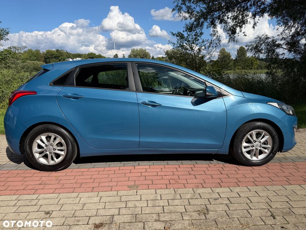 Hyundai i30 blue 1.6 GDI Style - 2