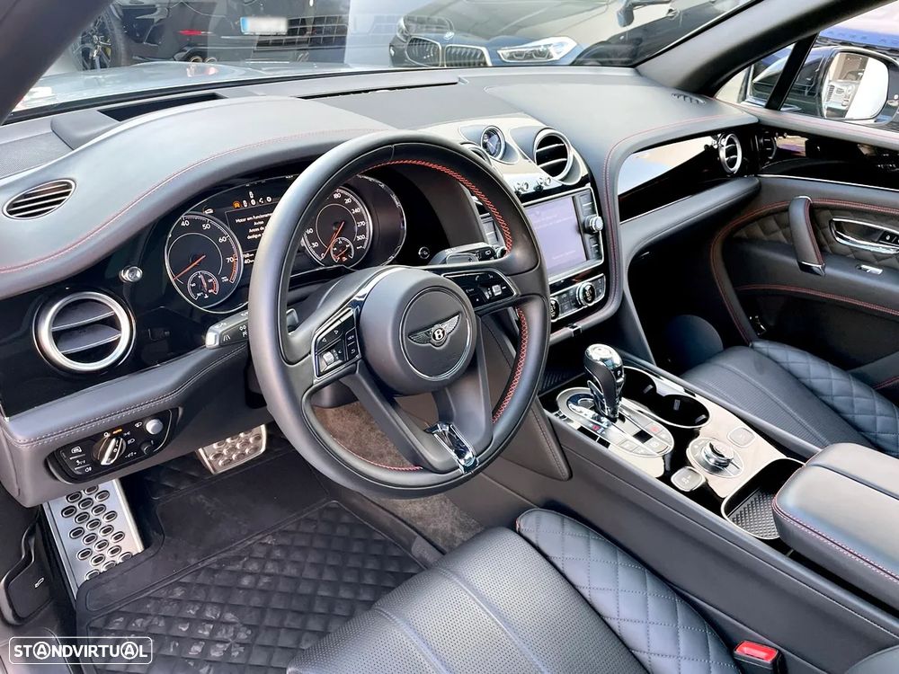 Bentley Bentayga V8 - 28