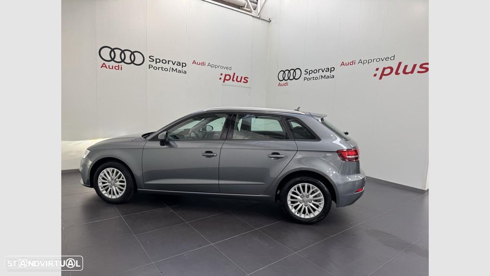 Audi A3 Sportback 1.6 TDI Design - 3