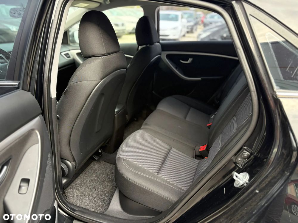 Hyundai i30 1.6 GDI Classic - 12