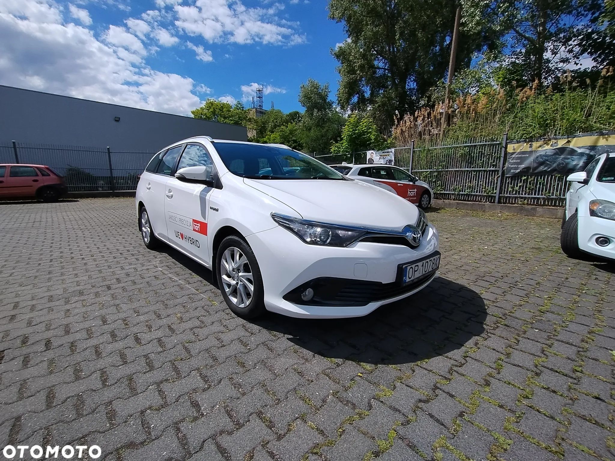Toyota Auris Hybrid 135 Comfort - 1
