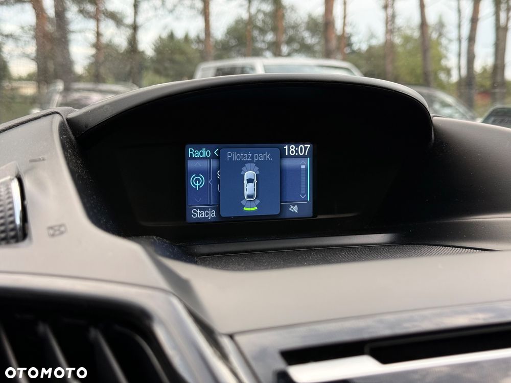 Ford Kuga - 11