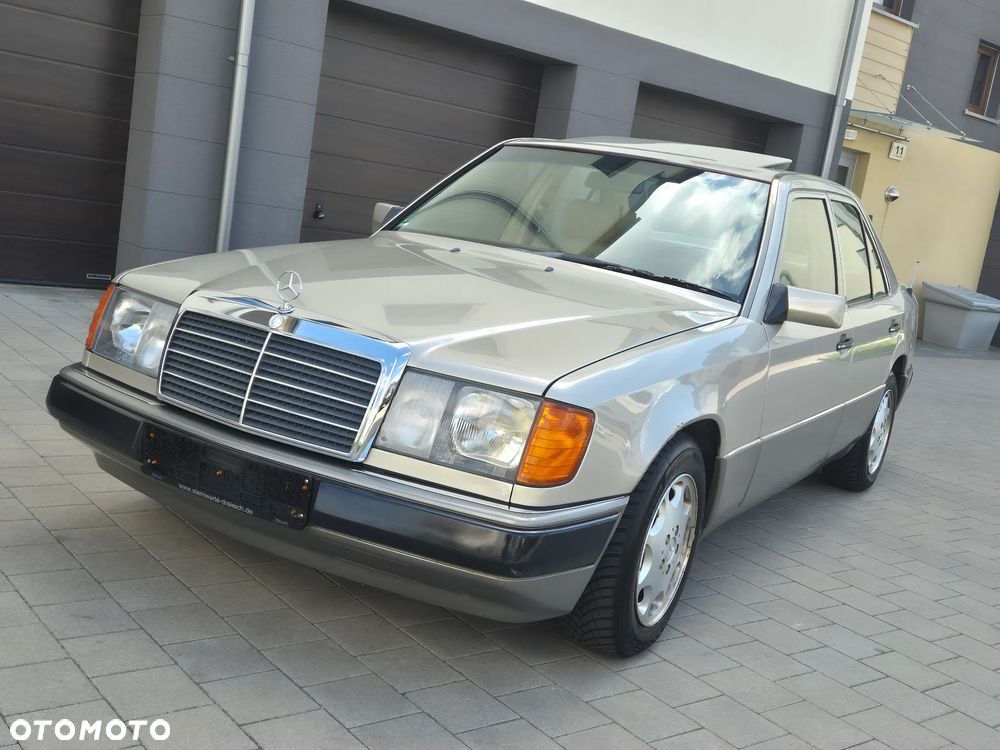 Mercedes-Benz W124 (1984-1993) - 40