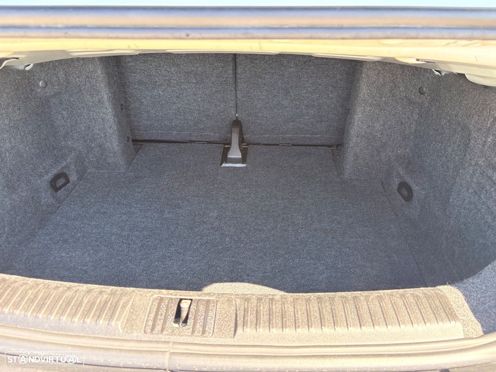 Audi A3 Cabrio 1.6 TDi S-line - 14