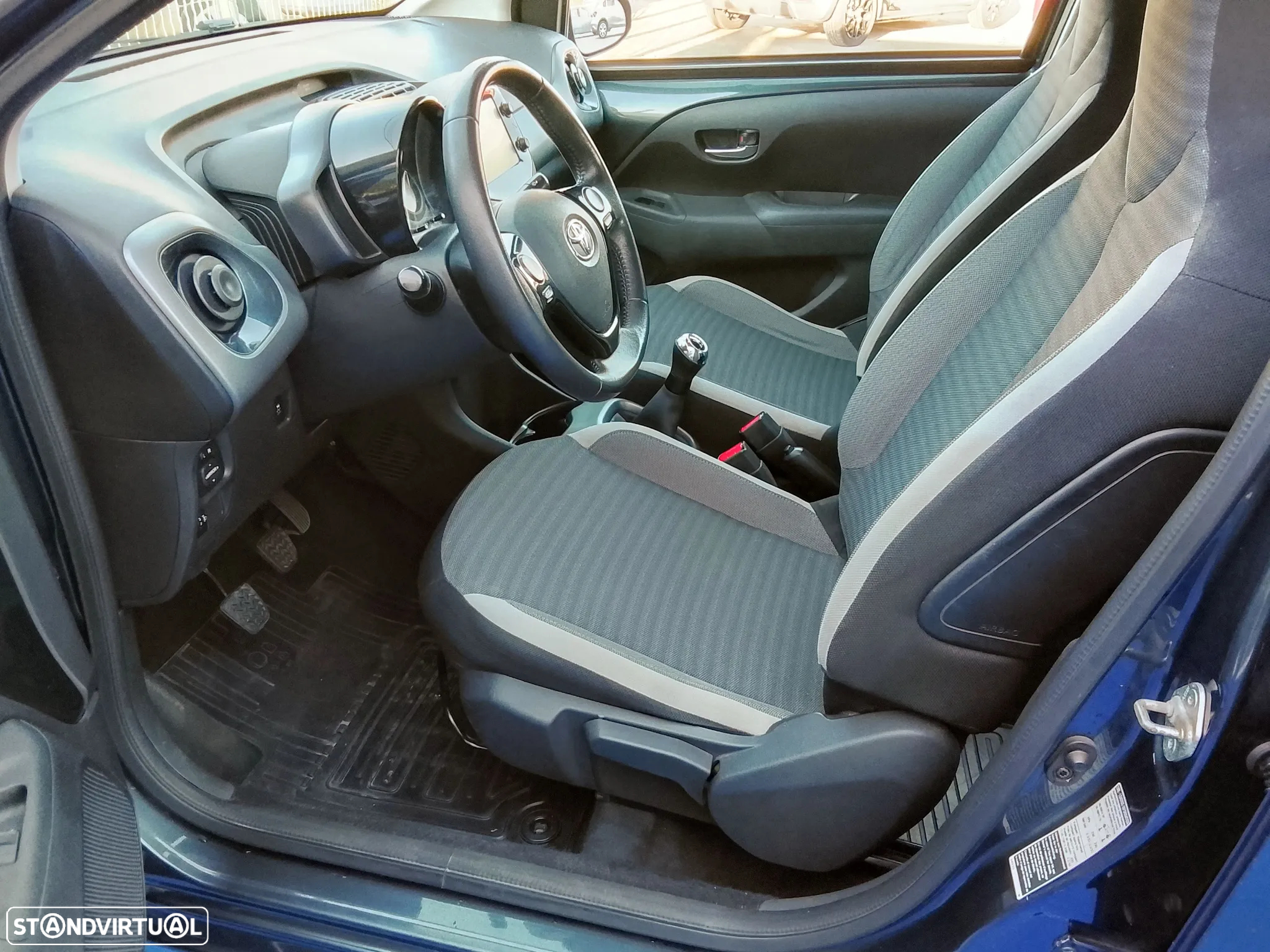 Toyota Aygo 1.0 X-Play+X-Touch - 16