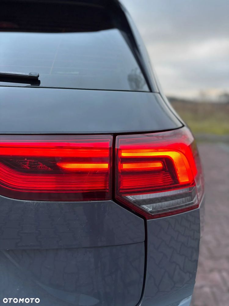 Volkswagen Golf - 10