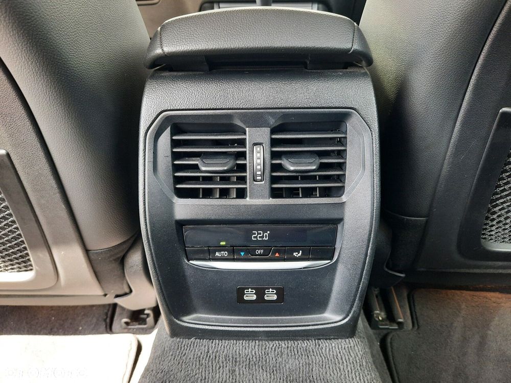 BMW Seria 3 318i Advantage - 30