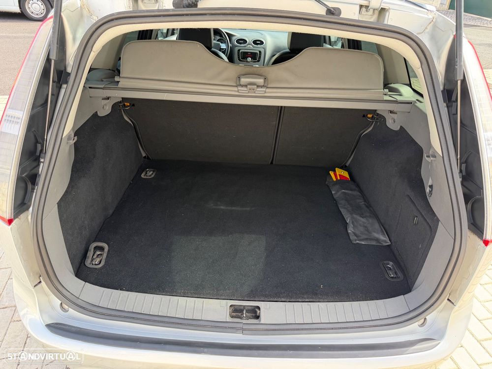 Ford Focus SW 1.6 TDCi Titanium - 9