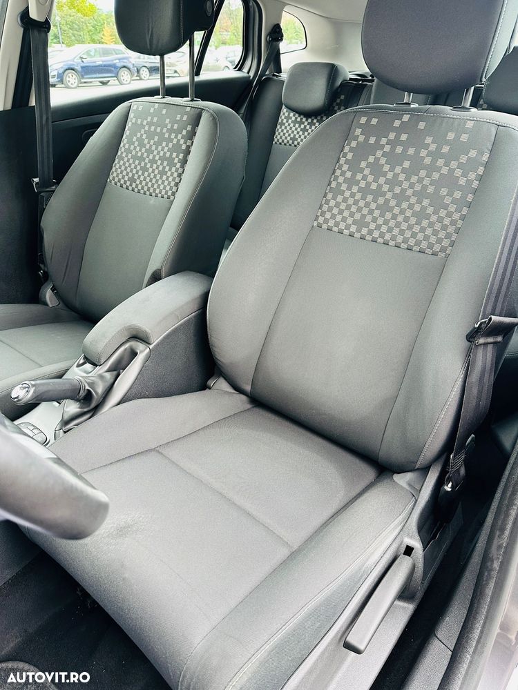 Renault Megane 1.5 dCi Authentique - 9