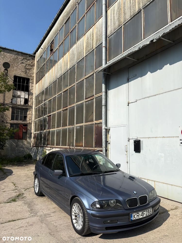 BMW Seria 3 320d - 10