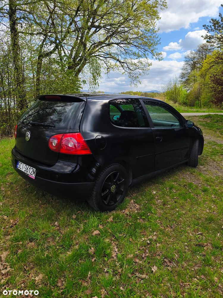 Volkswagen Golf 1.6 FSI Comfortline - 11