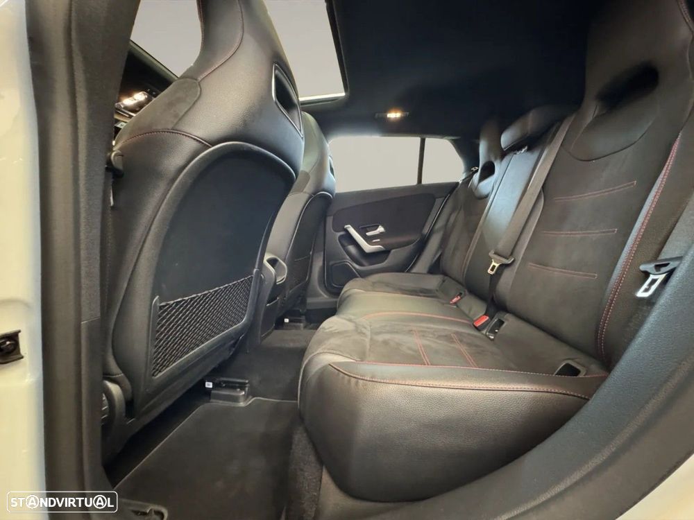 Mercedes-Benz CLA 200 d - 23