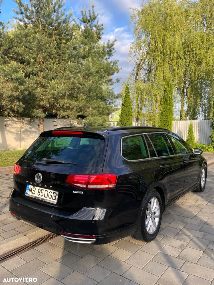 Volkswagen Passat Variant 2.0 TDI SCR DSG BlueMotion Comfortline - 4