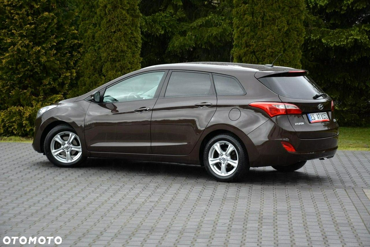 Hyundai i30 Kombi 1.4 Trend - 5