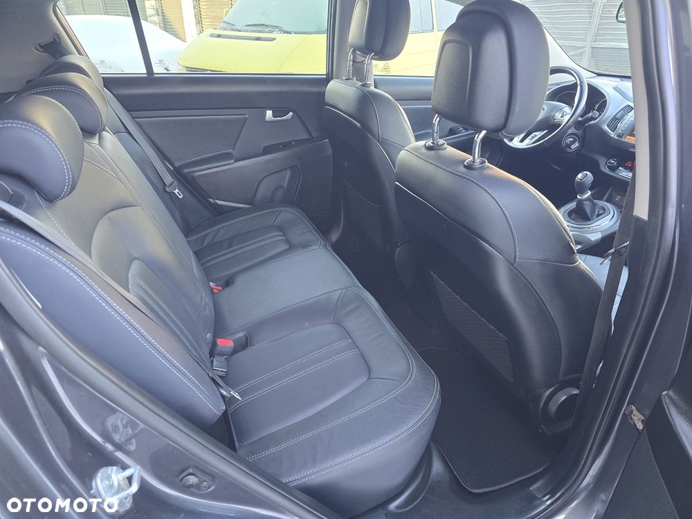 Kia Sportage 1.6 GDI 2WD Attract - 11